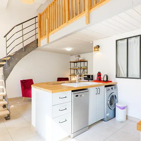 Apartman Le Petit Manoir Piscine Partagee