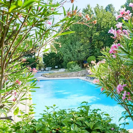 Le Petit Manoir Piscine Partagee Apartament